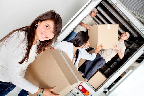Benefits of hiring a removal truck